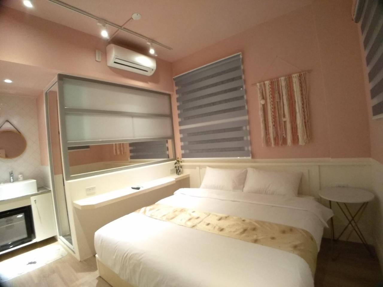 愛旅行民宿&近東大門夜市 Hualien Eksteriør bilde